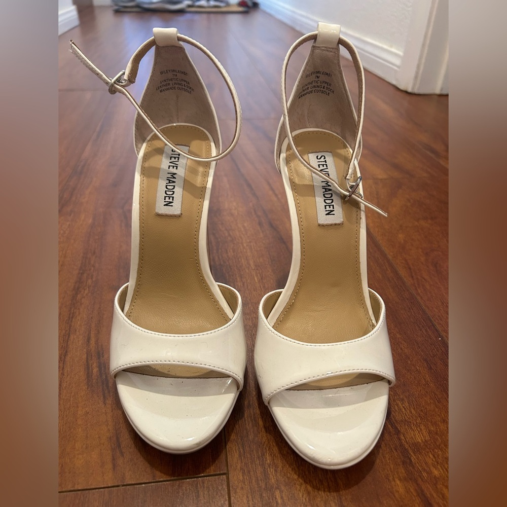 Steve Madden Cream Ankle Strap Sandals